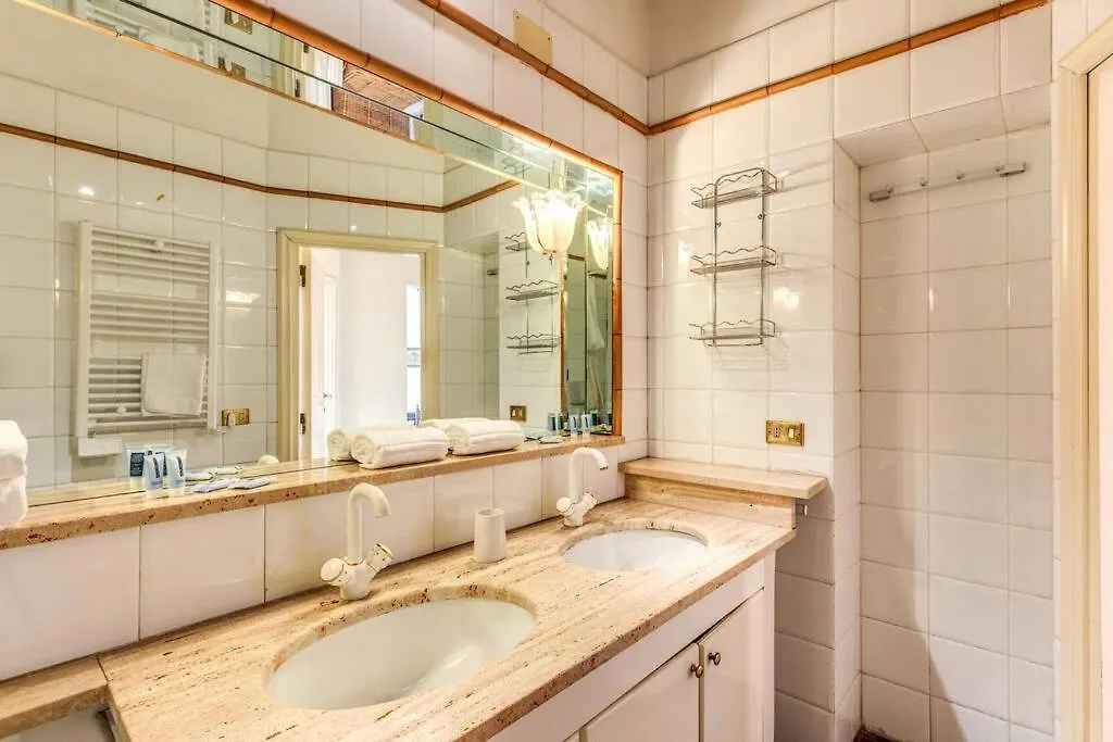 Flat With Lovely Views Near Piazza Navona Rome