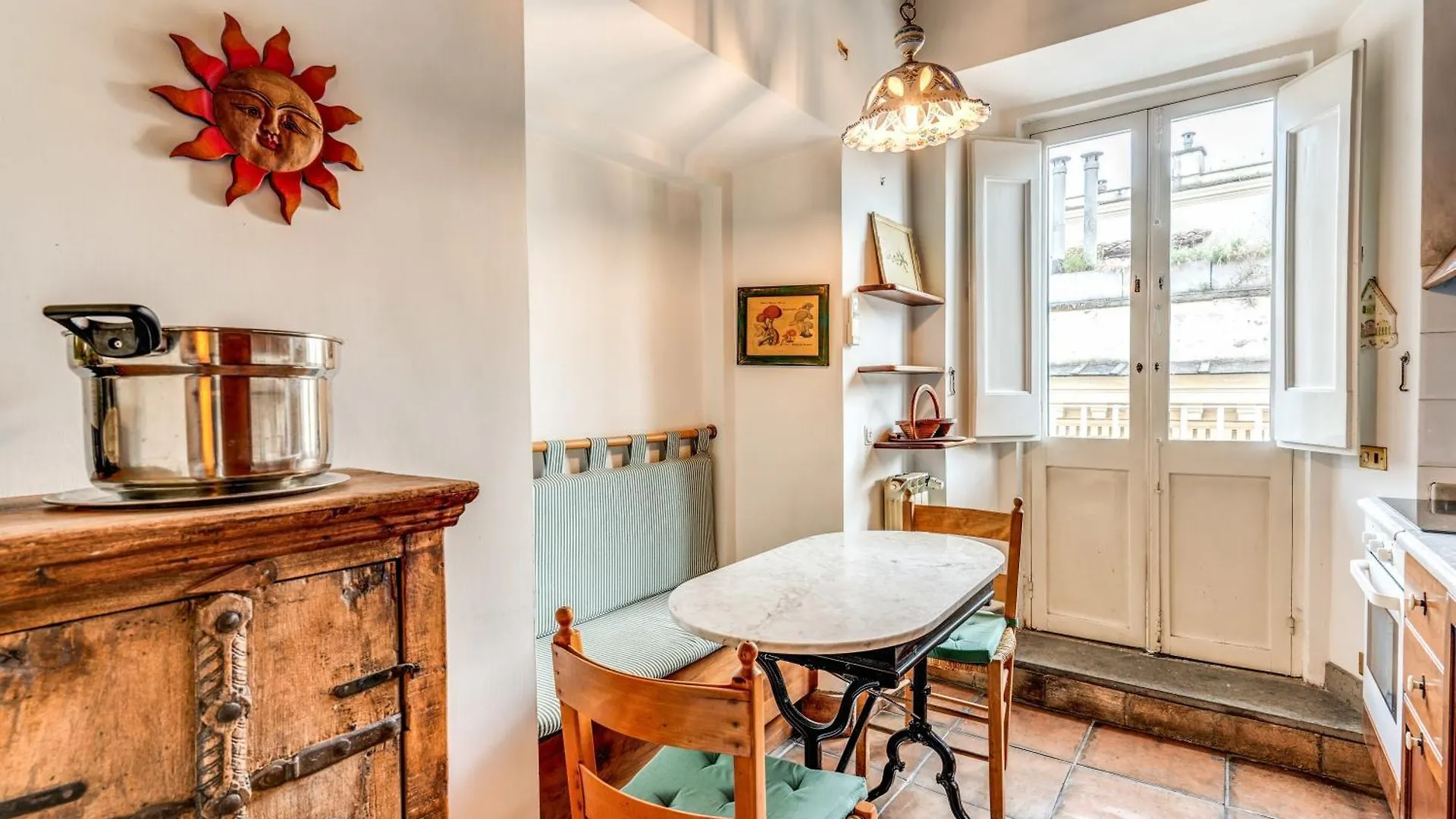 Flat With Lovely Views Near Piazza Navona Rome Italy