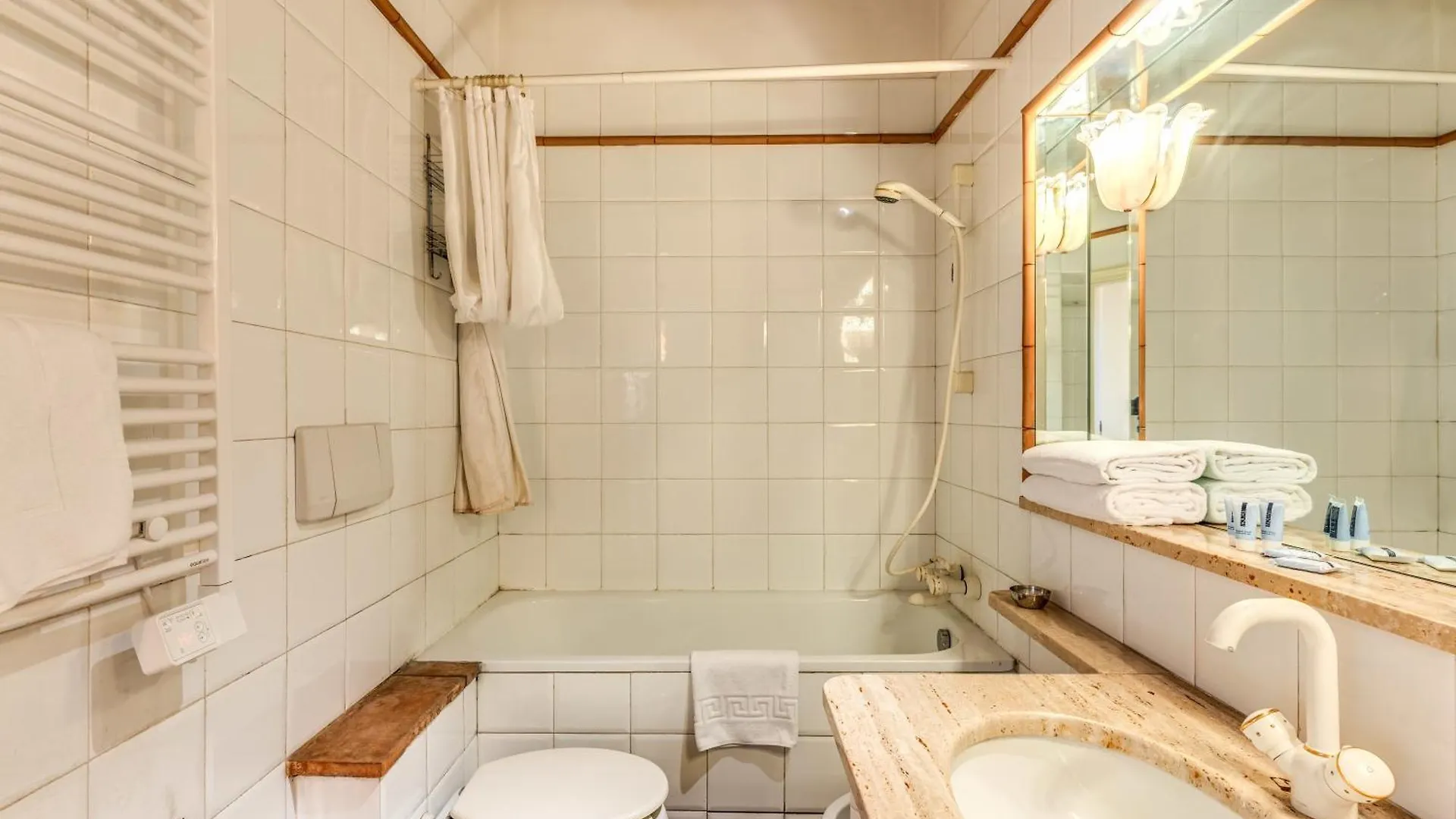 Apartment Flat With Lovely Views Near Piazza Navona Rome