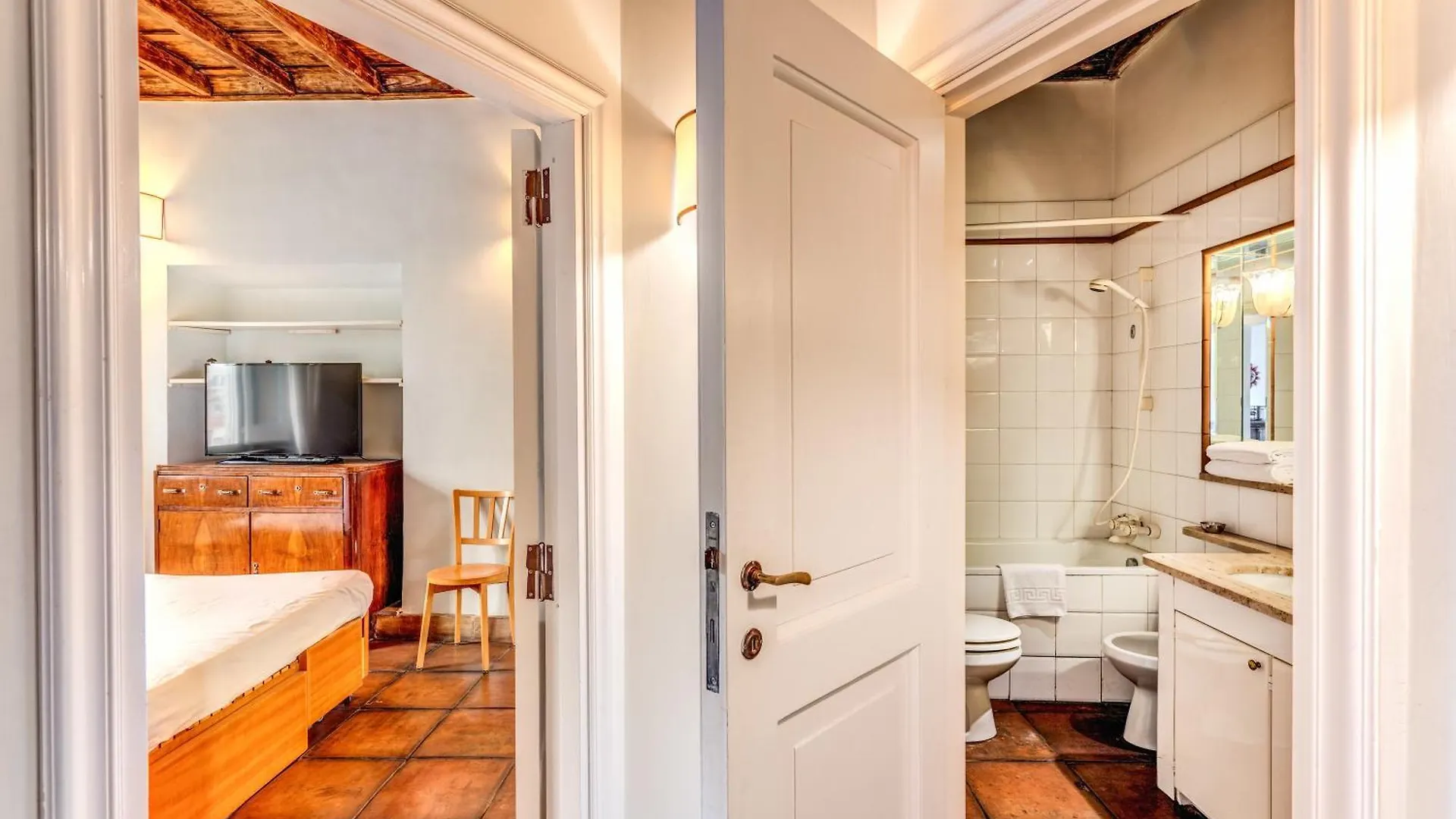 Apartment Flat With Lovely Views Near Piazza Navona Rome Italy